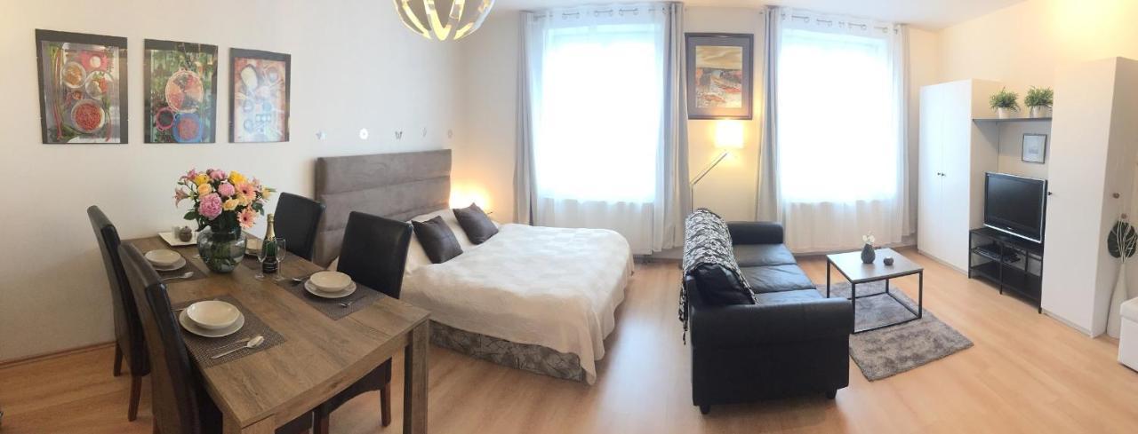 Apartmany Panorama Есеник Экстерьер фото
